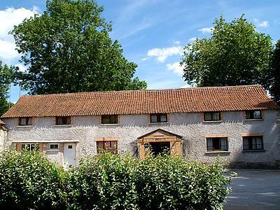Logis - Auberge Du Colombier Guînes Exterior foto
